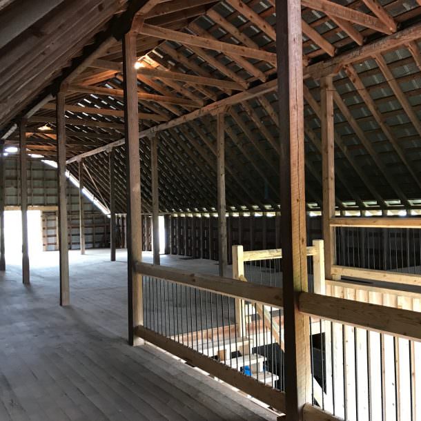 rustic wedding barn