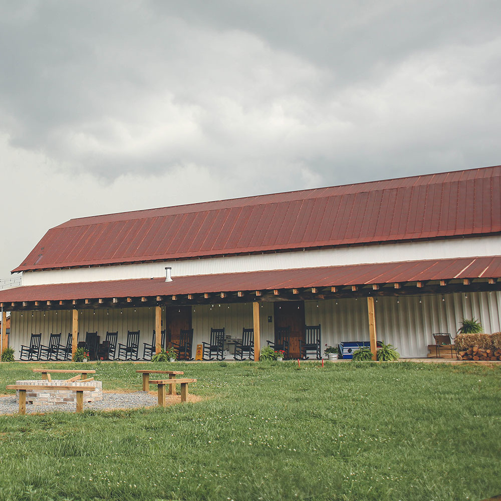 barn wedding  venue  nc  Barn at Cranberry Creek